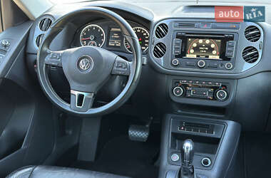 Позашляховик / Кросовер Volkswagen Tiguan 2012 в 