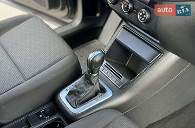 Позашляховик / Кросовер Volkswagen Tiguan 2014 в 