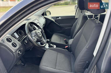 Позашляховик / Кросовер Volkswagen Tiguan 2014 в 