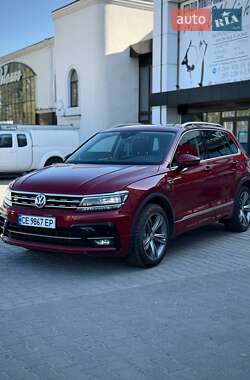 Внедорожник / Кроссовер Volkswagen Tiguan 2018 в 