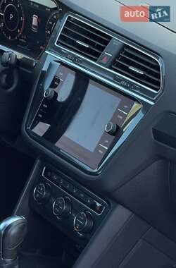 Внедорожник / Кроссовер Volkswagen Tiguan 2018 в 