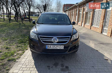 Позашляховик / Кросовер Volkswagen Tiguan 2008 в 