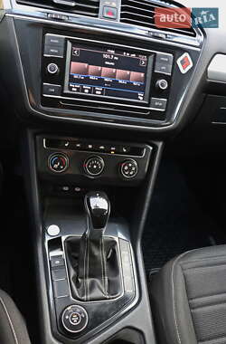 Внедорожник / Кроссовер Volkswagen Tiguan 2022 в 