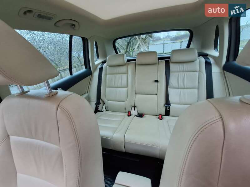 Позашляховик / Кросовер Volkswagen Tiguan 2010 в Снятині фото 14 Позашляховик / Кросовер Volkswagen Tiguan 2010 в Снятині