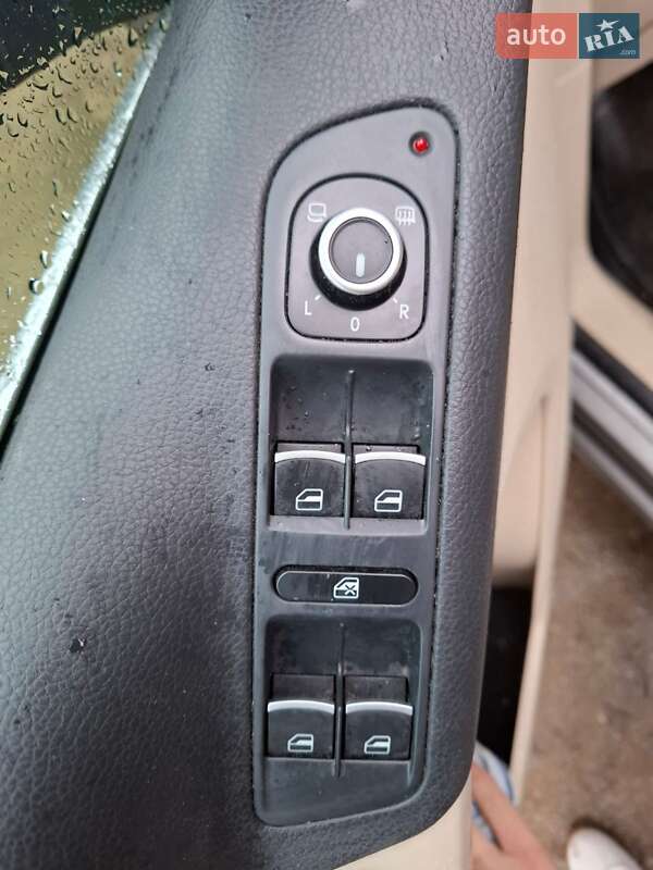 Позашляховик / Кросовер Volkswagen Tiguan 2010 в Снятині фото 54 Позашляховик / Кросовер Volkswagen Tiguan 2010 в Снятині