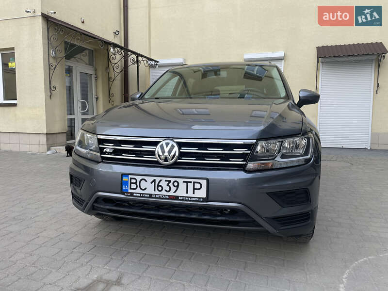 Позашляховик / Кросовер Volkswagen Tiguan 2021 в 
