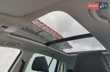 Позашляховик / Кросовер Volkswagen Tiguan 2009 в 