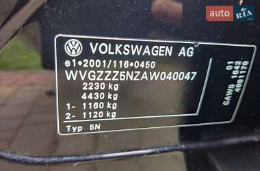 Позашляховик / Кросовер Volkswagen Tiguan 2009 в 