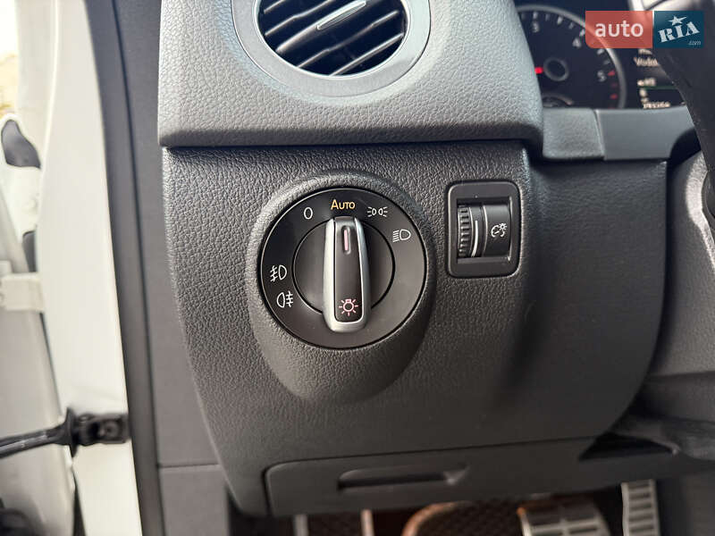 Внедорожник / Кроссовер Volkswagen Tiguan 2014 в Калуше