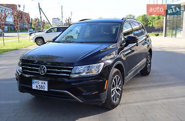 Внедорожник / Кроссовер Volkswagen Tiguan 2019 в 