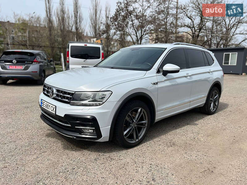Внедорожник / Кроссовер Volkswagen Tiguan 2017 в Николаеве фото 7 Внедорожник / Кроссовер Volkswagen Tiguan 2017 в Николаеве