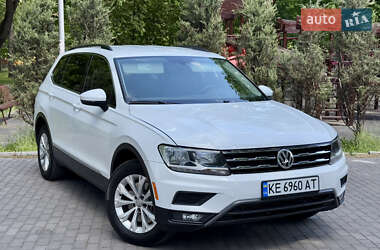 Позашляховик / Кросовер Volkswagen Tiguan 2017 в Кам'янському
