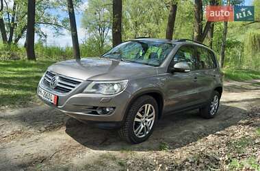 Позашляховик / Кросовер Volkswagen Tiguan 2009 в Овручі