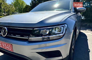 Позашляховик / Кросовер Volkswagen Tiguan 2019 в 