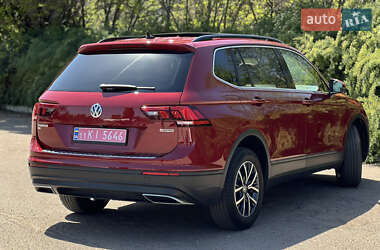 Внедорожник / Кроссовер Volkswagen Tiguan 2019 в 