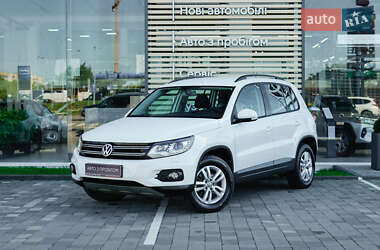 Внедорожник / Кроссовер Volkswagen Tiguan 2014 в Львове