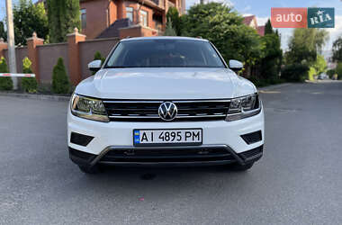 Внедорожник / Кроссовер Volkswagen Tiguan 2020 в 
