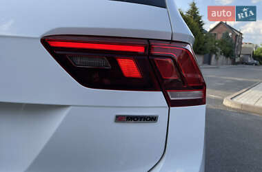 Внедорожник / Кроссовер Volkswagen Tiguan 2020 в 