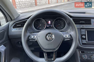 Внедорожник / Кроссовер Volkswagen Tiguan 2020 в 