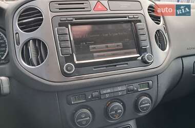 Внедорожник / Кроссовер Volkswagen Tiguan 2009 в 