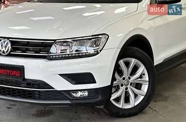 Позашляховик / Кросовер Volkswagen Tiguan 2020 в 
