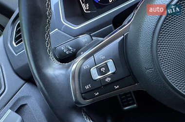 Внедорожник / Кроссовер Volkswagen Tiguan 2020 в 