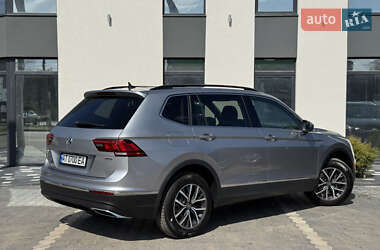 Внедорожник / Кроссовер Volkswagen Tiguan 2019 в 