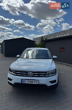 Внедорожник / Кроссовер Volkswagen Tiguan 2019 в Сокале