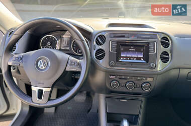 Позашляховик / Кросовер Volkswagen Tiguan 2016 в 
