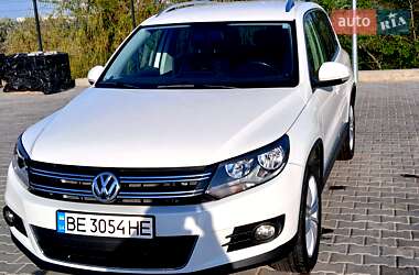 Внедорожник / Кроссовер Volkswagen Tiguan 2011 в 
