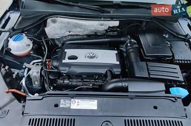 Позашляховик / Кросовер Volkswagen Tiguan 2010 в 