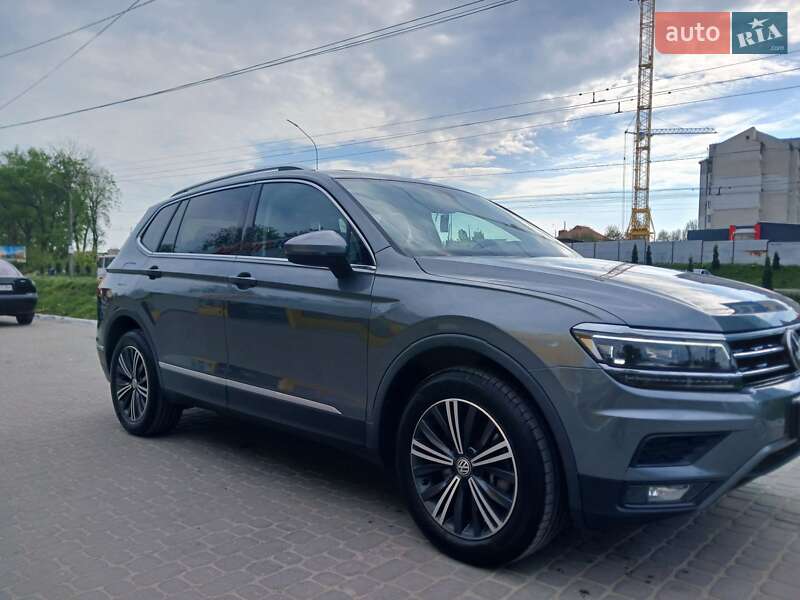 Внедорожник / Кроссовер Volkswagen Tiguan 2018 в Тернополе