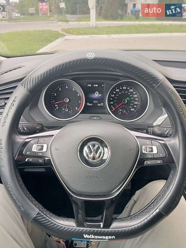 Внедорожник / Кроссовер Volkswagen Tiguan 2018 в Тернополе