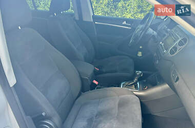 Внедорожник / Кроссовер Volkswagen Tiguan 2011 в 