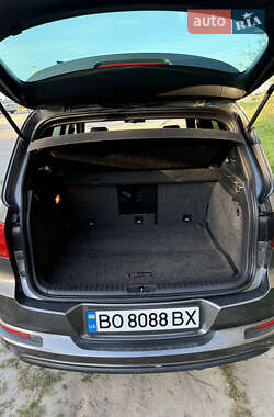 Внедорожник / Кроссовер Volkswagen Tiguan 2015 в 