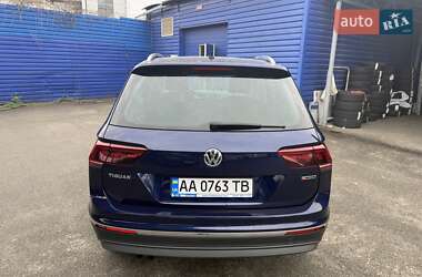 Позашляховик / Кросовер Volkswagen Tiguan 2017 в 