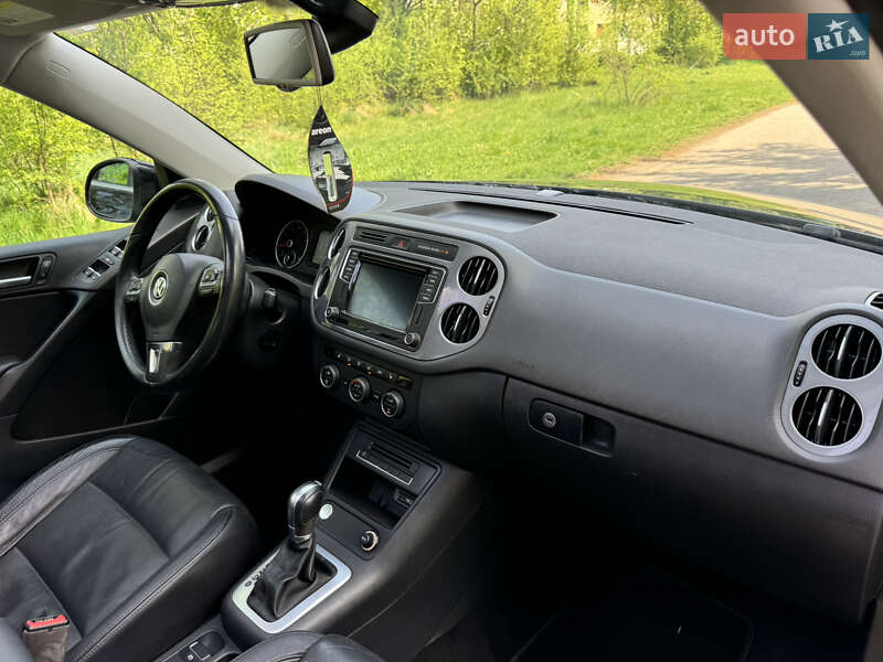 Внедорожник / Кроссовер Volkswagen Tiguan 2017 в Киеве