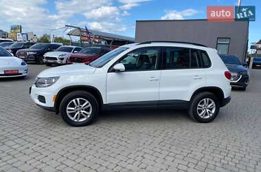 Внедорожник / Кроссовер Volkswagen Tiguan 2016 в 