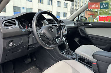 Позашляховик / Кросовер Volkswagen Tiguan 2018 в 