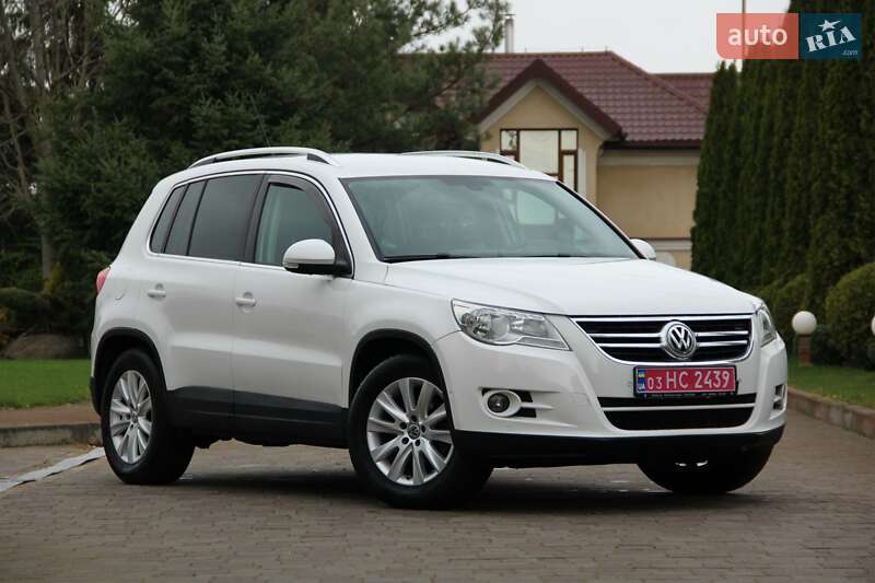 Позашляховик / Кросовер Volkswagen Tiguan 2010 в Сарнах