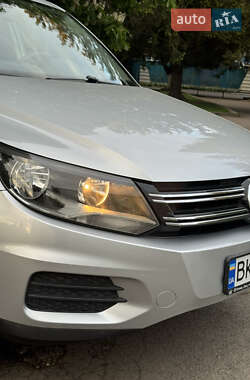 Внедорожник / Кроссовер Volkswagen Tiguan 2016 в 