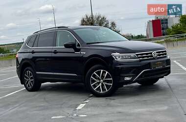 Внедорожник / Кроссовер Volkswagen Tiguan 2018 в Киеве