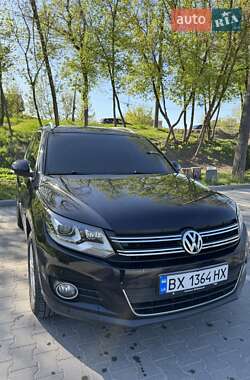 Внедорожник / Кроссовер Volkswagen Tiguan 2011 в Хмельницком