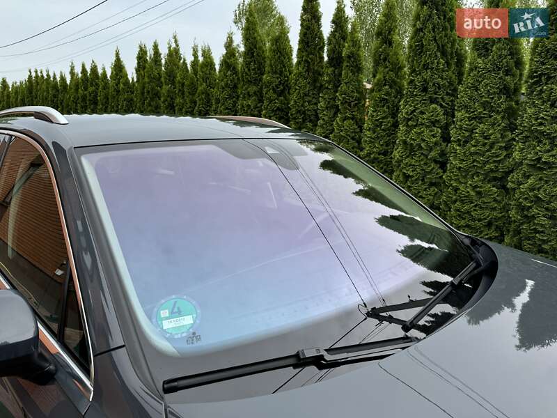 Позашляховик / Кросовер Volkswagen Tiguan 2021 в Києві