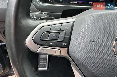Внедорожник / Кроссовер Volkswagen Tiguan 2021 в 