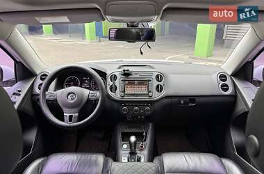 Позашляховик / Кросовер Volkswagen Tiguan 2015 в 