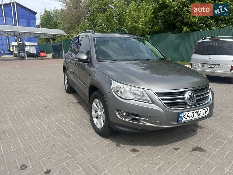 Volkswagen Tiguan 2011