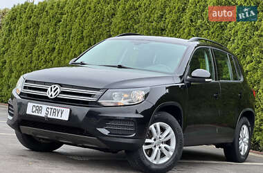 Внедорожник / Кроссовер Volkswagen Tiguan 2017 в 