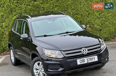 Внедорожник / Кроссовер Volkswagen Tiguan 2017 в 