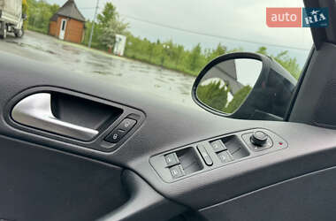 Внедорожник / Кроссовер Volkswagen Tiguan 2017 в 